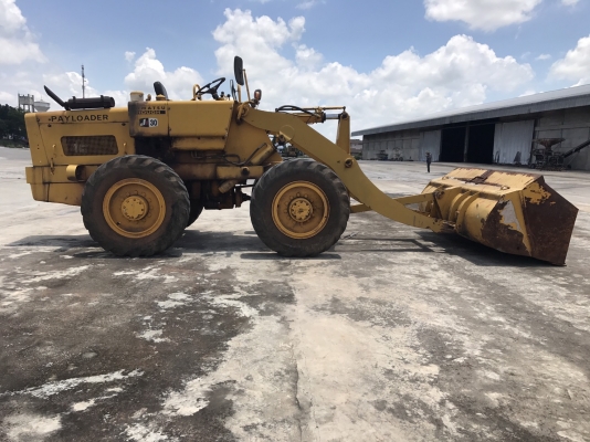 ขายรถตักล้อยาง KOMATSU JH30-B-7671 ราคา.320,000 ต่อรอง 2 เพลาเครื่อง 4 สูบ เครื่องแรง ปั้มแรง สะภาพสวย ยางพร้อมใช้ ต่อแขนแล้ว เกียร์ใช้งานได้ครบ สนใจรีบโทรจองด่วนที่.081-3531946 ต่อ.บางนา &amp; ID-LINE รถอยู่ จ.นครราชสีมา