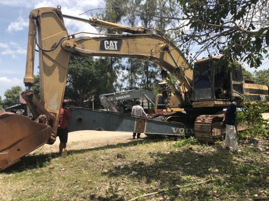 แบ็คโฮ Cat 330V.1 ขายตสมสภาพ