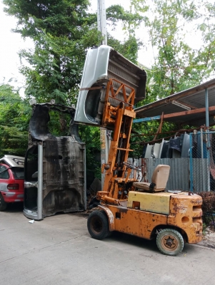 Komatsu โฟลคลิฟ ยกได้2ตัน เสาสามเมตร เครื่องดี ไฮดี