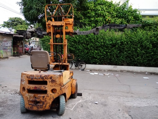 Komatsu โฟลคลิฟ ยกได้2ตัน เสาสามเมตร เครื่องดี ไฮดี