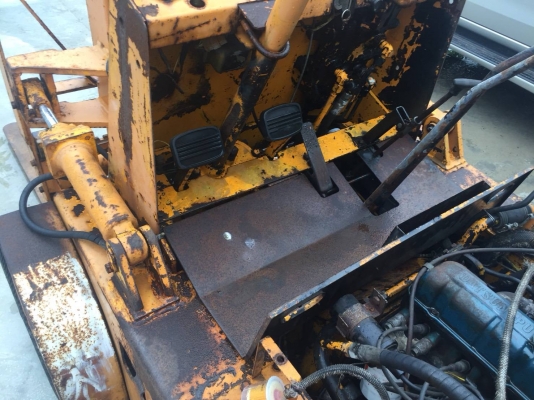 Komatsu โฟลคลิฟ ยกได้2ตัน เสาสามเมตร เครื่องดี ไฮดี