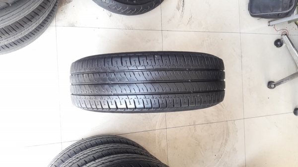 ยาง215/65/16 ปี17 MICHELIN AGILIS 4 เส้น ยาง215/65/16 ปี17 MICHELIN AGILIS 4 เส้น
