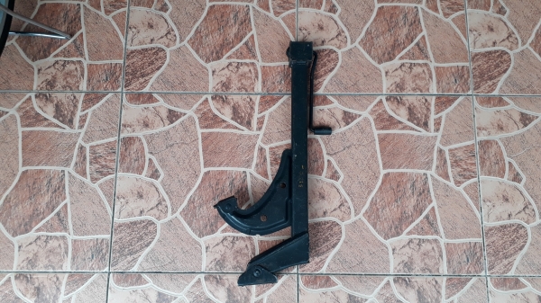 แม่แรง BMW E34