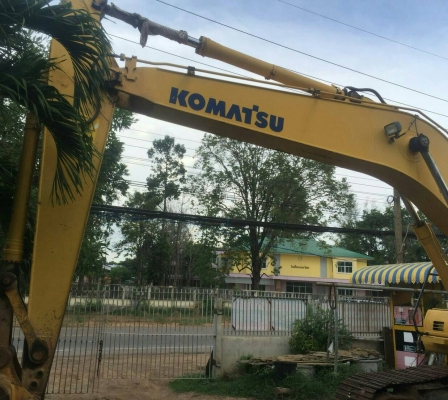 KOMATSU PC 200-8 ทำงาน 12,540 ชม. รถบอดี้สวยจัดเดิมๆพร้อมใช้งาน ภายในแอร์เย็น ช่วงล่างเต็ม เอวแน่นดี เอกสารทะเบียนครบ ราคาต่อรองได้ครับ