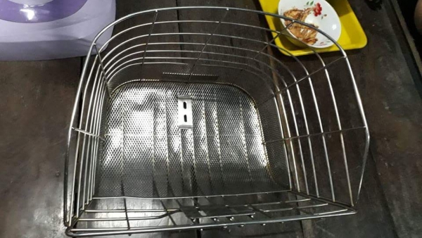 ขายตะแกรงตะกร้า STANLESS STEEL งานดีขนาดใหญ่หนา