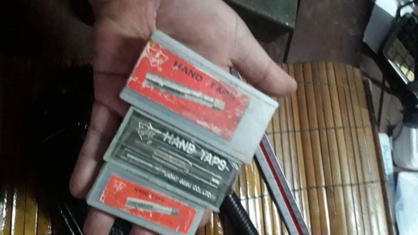 ขายดอกต๊าปเกลียว3ชุด งานเก่ามือสอง