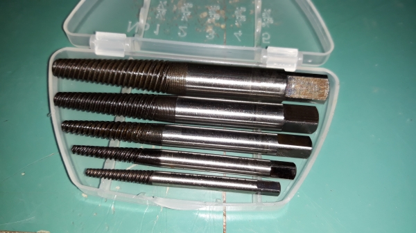 ขายถอนเกลียวซ้ายเยอรมันชุด5ดอกTUBUS Made in Germany. มือสองสภาพดี