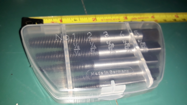 ขายถอนเกลียวซ้ายเยอรมันชุด5ดอกTUBUS Made in Germany. มือสองสภาพดี ขายถอนเกลียวซ้ายเยอรมันชุด5ดอกTUBUS Made in Germany. มือสองสภาพดี