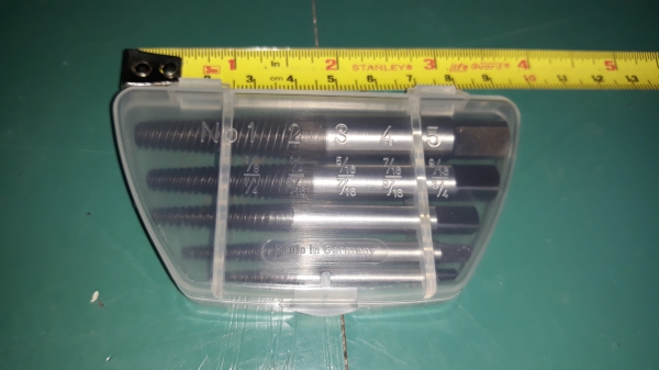 ขายถอนเกลียวซ้ายเยอรมันชุด5ดอกTUBUS Made in Germany. มือสองสภาพดี ขายถอนเกลียวซ้ายเยอรมันชุด5ดอกTUBUS Made in Germany. มือสองสภาพดี
