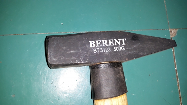 ขายค้อนตีกิ๊ปBERENT BT3123 500G.ขนาดใหญ่ใหม่เก่าเก็บ ขายค้อนตีกิ๊ปBERENT BT3123 500G.ขนาดใหญ่ใหม่เก่าเก็บ