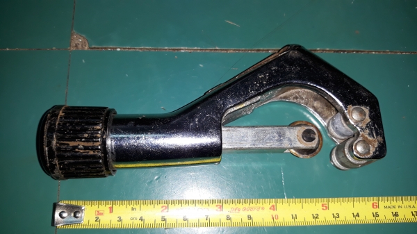 ขายคัตเตอร์ตัดท่อTUBING CUTTER MADE IN JAPAN.งานเก่าเก็บ ขายคัตเตอร์ตัดท่อTUBING CUTTER MADE IN JAPAN.งานเก่าเก็บ