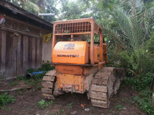 ขายรถแทรคเตอร์ KOMATSU D50A-15 ห้องเลี้ยวแห้ง ราคา 450000 ขายรถแทรคเตอร์ KOMATSU D50A-15 ห้องเลี้ยวแห้ง ราคา 450000