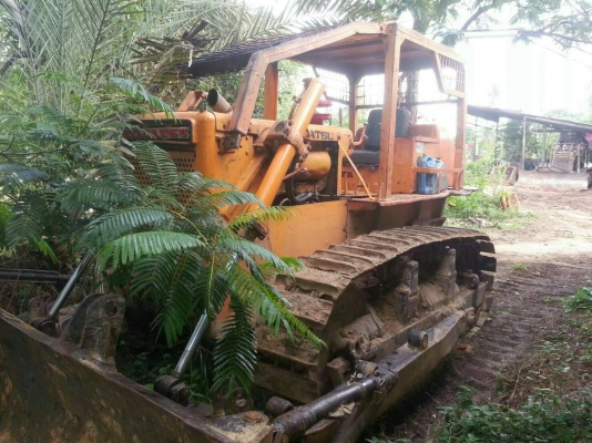 ขายรถแทรคเตอร์ KOMATSU D50A-15 ห้องเลี้ยวแห้ง ราคา 450000 ขายรถแทรคเตอร์ KOMATSU D50A-15 ห้องเลี้ยวแห้ง ราคา 450000