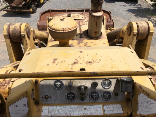 ขายรถตักแทร็คเหล็ก CATERPILLAR 955L สภาพพร้อมใช้งาน นำเข้าจากญี่ปุ่น ติดต่อ 063-9316985 ID LINE : 0639316985 ครับ