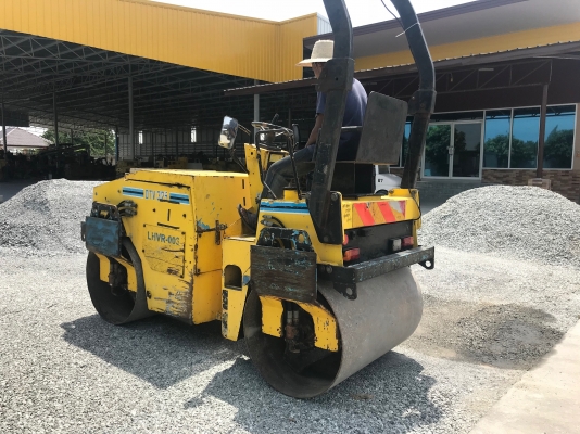 ขายรถบด3ตันBITELLIรุ่นDTV325 รถนอกนำเข้า ไม่เคยใช้งานในไทย มีเอกสารพร้อมหน้าเหล็กหลังเหล็ก  บดอัดสั่นสะเทือนได้ทั้ง2ล้อ สภาพดีพร้อมใช้งานขายถูกๆ0818302909 Line  : jiraroj2909