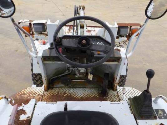 ขายรถตัก FURUKAWA FL35-2 เครื่องยนต์ 3 สูบ ระบบเลี้ยวเอวอ่อน 2000 ชม สมบูรณ์พร้อมใช้ครับ FROM JAPAN ติดต่อ 063-9316985 ID LINE : 0639316985