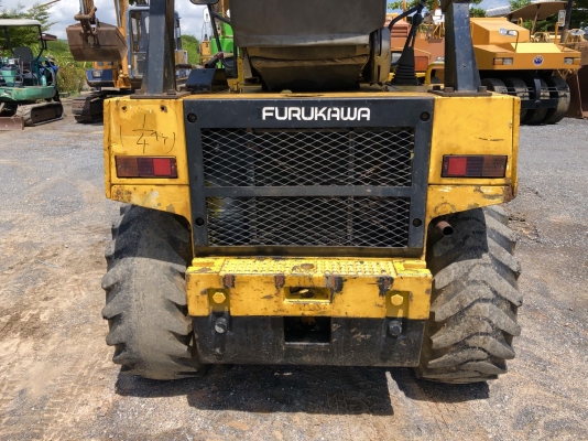 ขายรถตัก FURUKAWA FL35-2 ระบบเลี้ยวเอวอ่อน สมบูรณ์พร้อมใช้ครับ FROM JAPAN ติดต่อ 063-9316985 ID LINE : 0639316985