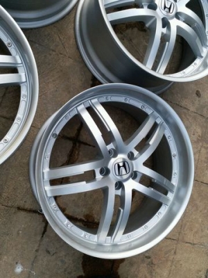 ล้อแม็กขอบ 20 5รู ออฟลึกมาก ล้อแท้โรงงานjapan