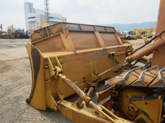 ขายแทรคเตอร์CAT.D6M เก่านอกรถสวยพร้อมใช้เอกสารอินวอยราคา 1,850,000 ต่อรอง ขายแทรคเตอร์CAT.D6M เก่านอกรถสวยพร้อมใช้เอกสารอินวอยราคา 1,850,000 ต่อรอง