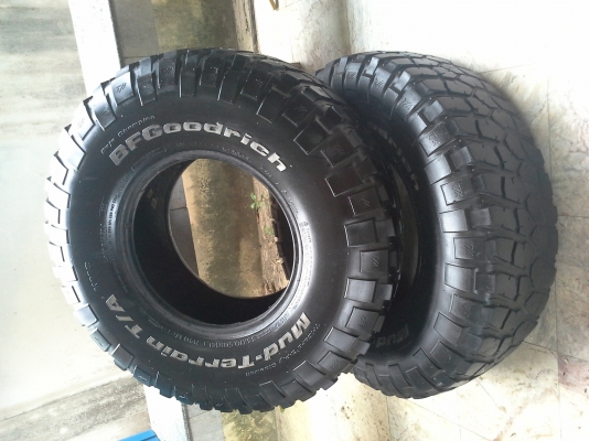 ยางBF goodrich mud km2 ขนาด 33x10.5R15 ปี10(มี2เส้น)