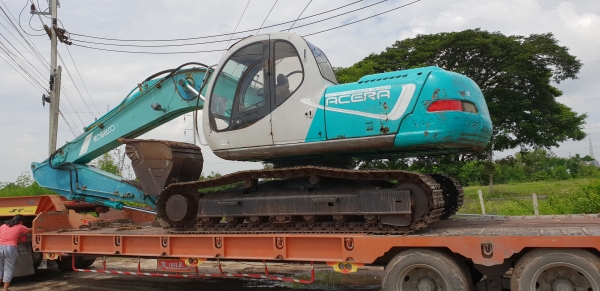 ขายด่วนรถแบคโฮKOBELCO-SK200MARK5มาร์ไฟร์ระบบลายหัวกะแทกรถนอกเพิ่งนำเข้ามายังไม่เคยใช้งานในเมืองไทยเลย