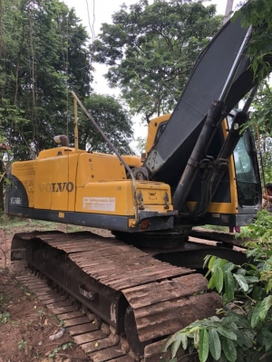 VOLVO EC210B