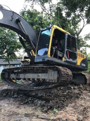 VOLVO EC210B