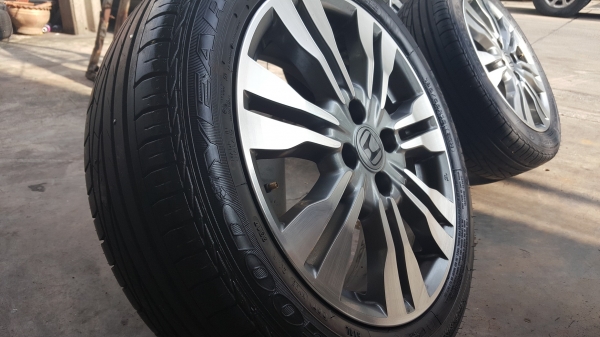 ขายล้อแม็กพร้อมยางใหม่ HONDA City ขอบ 16 ยางใหม่ ปี 17 Goodyear Excellence  ขนาด 185/55/16