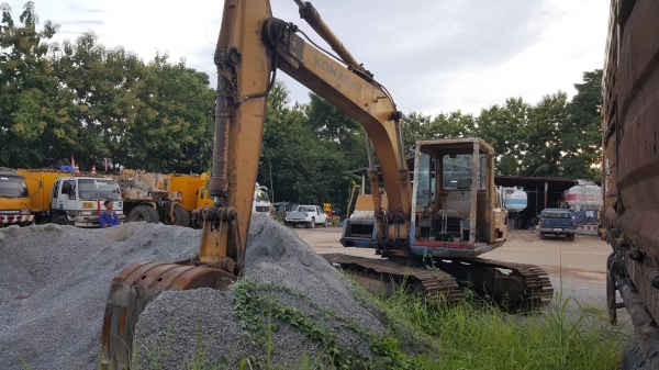 ขาย แบคโฮ KOMATSU PC120-3 เครื่อง ISUZU 6BD1 ปั้มเดิม ช่วงล่างต้องเก็บงานหน่อย เอกสารใบซื้อขาย