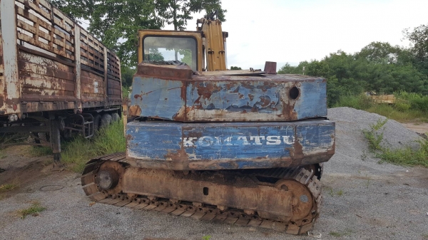ขาย แบคโฮ KOMATSU PC120-3 เครื่อง ISUZU 6BD1 ปั้มเดิม ช่วงล่างต้องเก็บงานหน่อย เอกสารใบซื้อขาย