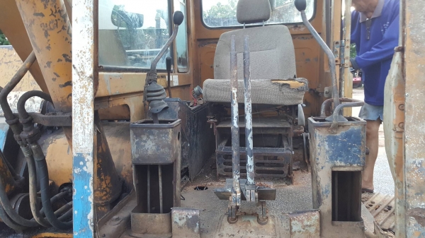 ขาย แบคโฮ KOMATSU PC120-3 เครื่อง ISUZU 6BD1 ปั้มเดิม ช่วงล่างต้องเก็บงานหน่อย เอกสารใบซื้อขาย