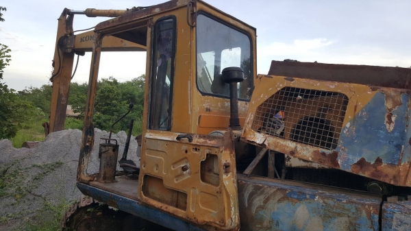 ขาย แบคโฮ KOMATSU PC120-3 เครื่อง ISUZU 6BD1 ปั้มเดิม ช่วงล่างต้องเก็บงานหน่อย เอกสารใบซื้อขาย
