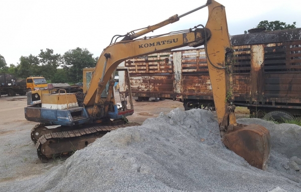 ขาย แบคโฮ KOMATSU PC120-3 เครื่อง ISUZU 6BD1 ปั้มเดิม ช่วงล่างต้องเก็บงานหน่อย เอกสารใบซื้อขาย