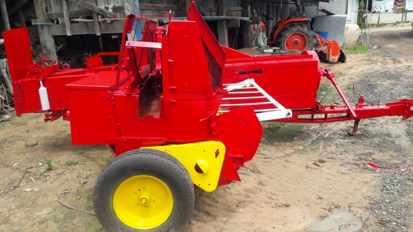 เครื่องอัดฟางนิวฮอลแลน276