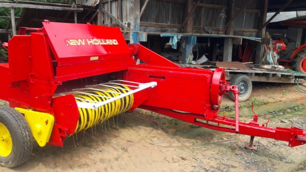 เครื่องอัดฟางนิวฮอลแลน276