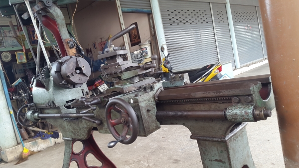 เครื่องกลึง 6 ฟุต เพลาเดียว ไฟบ้าน พร้อมใช้งาน ด่วนๆๆๆ 30,000 เครื่องกลึง 6 ฟุต เพลาเดียว ไฟบ้าน พร้อมใช้งาน ด่วนๆๆๆ 30,000