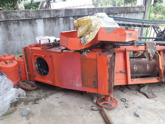 ต้องการขายชุดคอลำเลียงและชุดหัวเกี่ยวด้านหน้าของ DC68ติดต่อ 062-3293195