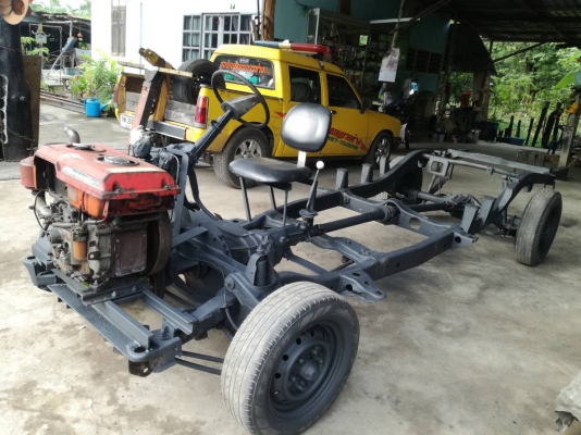 รถอีแต๋นพร้อมใช้งาน