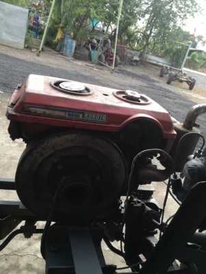 รถอีแต๋นพร้อมใช้งาน