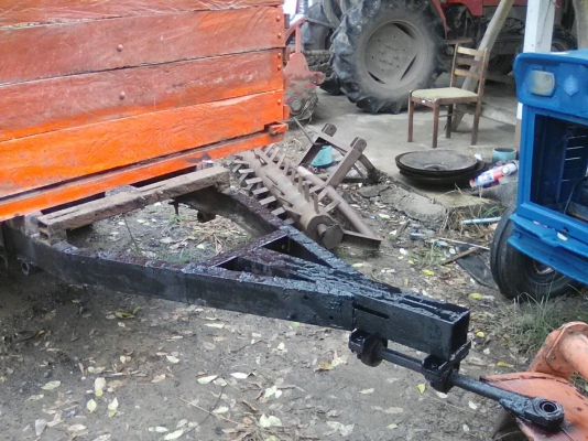 ขาย เทเลอร์คอกสูง ครัชซีหน้า4 ยาว3.50 กวา้ง1.70 เพลา4ล้อใหญ่กับคานหกล้อ ลากอ้อย ลากมันหรืออื่นๆ ราคา 19,500 สนใจสอบถาม 0819717099 ผอ.ภัทรพงษ์ ขาย เทเลอร์คอกสูง ครัชซีหน้า4 ยาว3.50 กวา้ง1.70 เพลา4ล้อใหญ่กับคานหกล้อ ลากอ้อย ลากมันหรืออื่นๆ ราคา 19,500 สนใจสอบถาม 0819717099 ผอ.ภัทรพงษ์