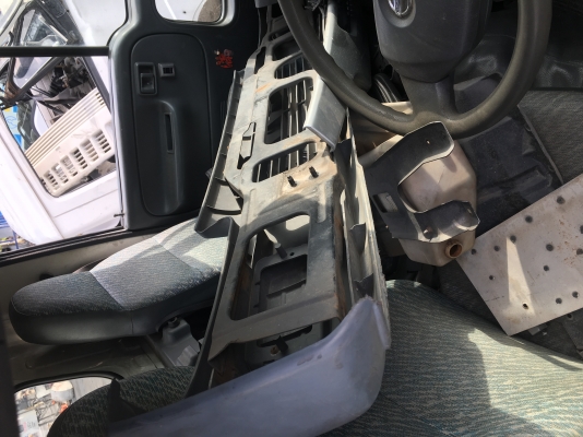 หัวเก่าญีปุ่นครับนิสสันสวยอุปกรณ์ครับราคาถูกๆ0877477672