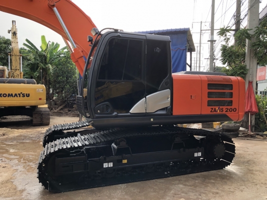 ขายด่วน!! HITACHI ZX200-5G รถปี13 ชั่วโมง 9000 สภาพสวยค่ะ