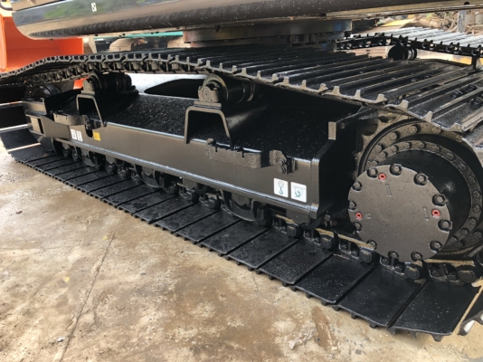 ขายด่วน!! HITACHI ZX200-5G รถปี13 ชั่วโมง 9000 สภาพสวยค่ะ