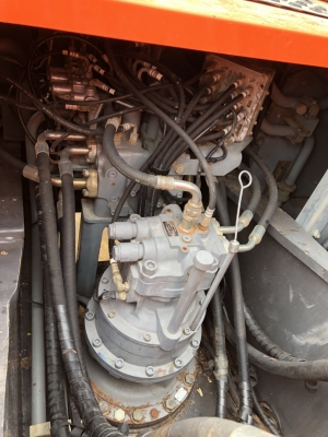 ขายด่วน!! HITACHI ZX200-5G รถปี13 ชั่วโมง 9000 สภาพสวยค่ะ