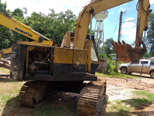 ขายด่วน KOMATSU PC100-2 สภาพพร้อมใช้งาน เครื่องปั้มกำลังดีเยี่ยม เดินฉีกเลี้ยว สบาย รถทำงานเลยครับ  สนใจสอบถาม  093 0764943  คุณ ตั้ม