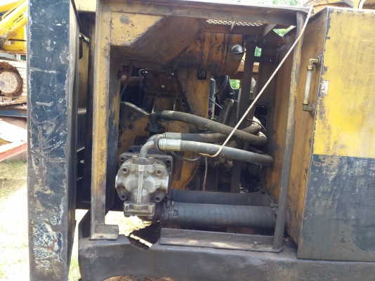 ขายด่วน KOMATSU PC100-2 สภาพพร้อมใช้งาน เครื่องปั้มกำลังดีเยี่ยม เดินฉีกเลี้ยว สบาย รถทำงานเลยครับ  สนใจสอบถาม  093 0764943  คุณ ตั้ม