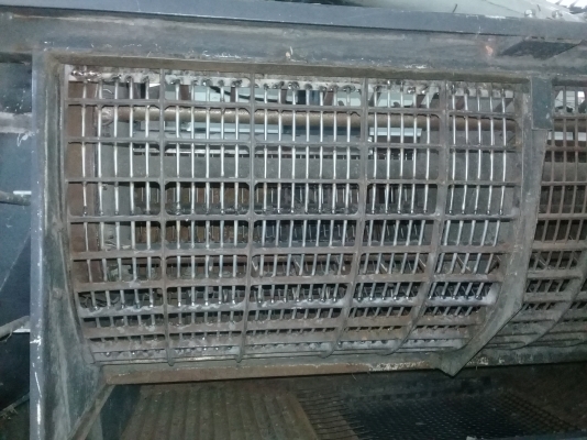 ขายรถเกี่ยวข้าวปี57พร้อมใชงาน ขายรถเกี่ยวข้าวปี57พร้อมใชงาน