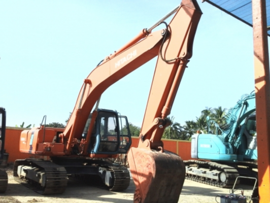 รถขุด ฮิตาชิ EX 200-3