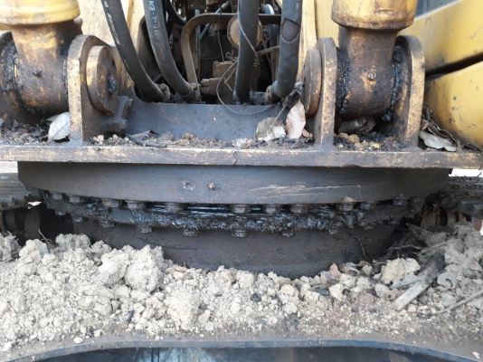 ขายรถแบคโฮ KOMATSU PC200-6 เอกสารชุดจดทะเบียน ราคา 690000