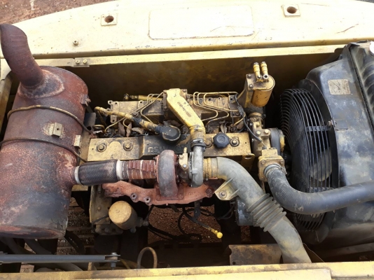 ขายรถแบคโฮ KOMATSU PC200-6 เอกสารชุดจดทะเบียน ราคา 690000 ขายรถแบคโฮ KOMATSU PC200-6 เอกสารชุดจดทะเบียน ราคา 690000